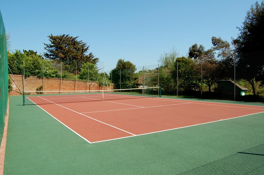 Devon Court 6