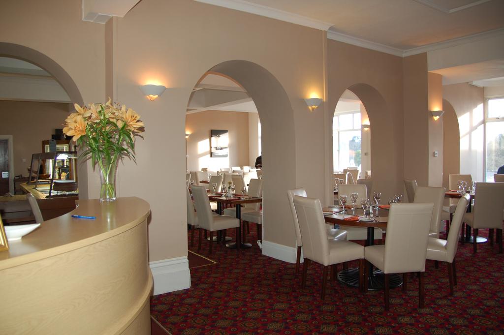 Devon Court 8