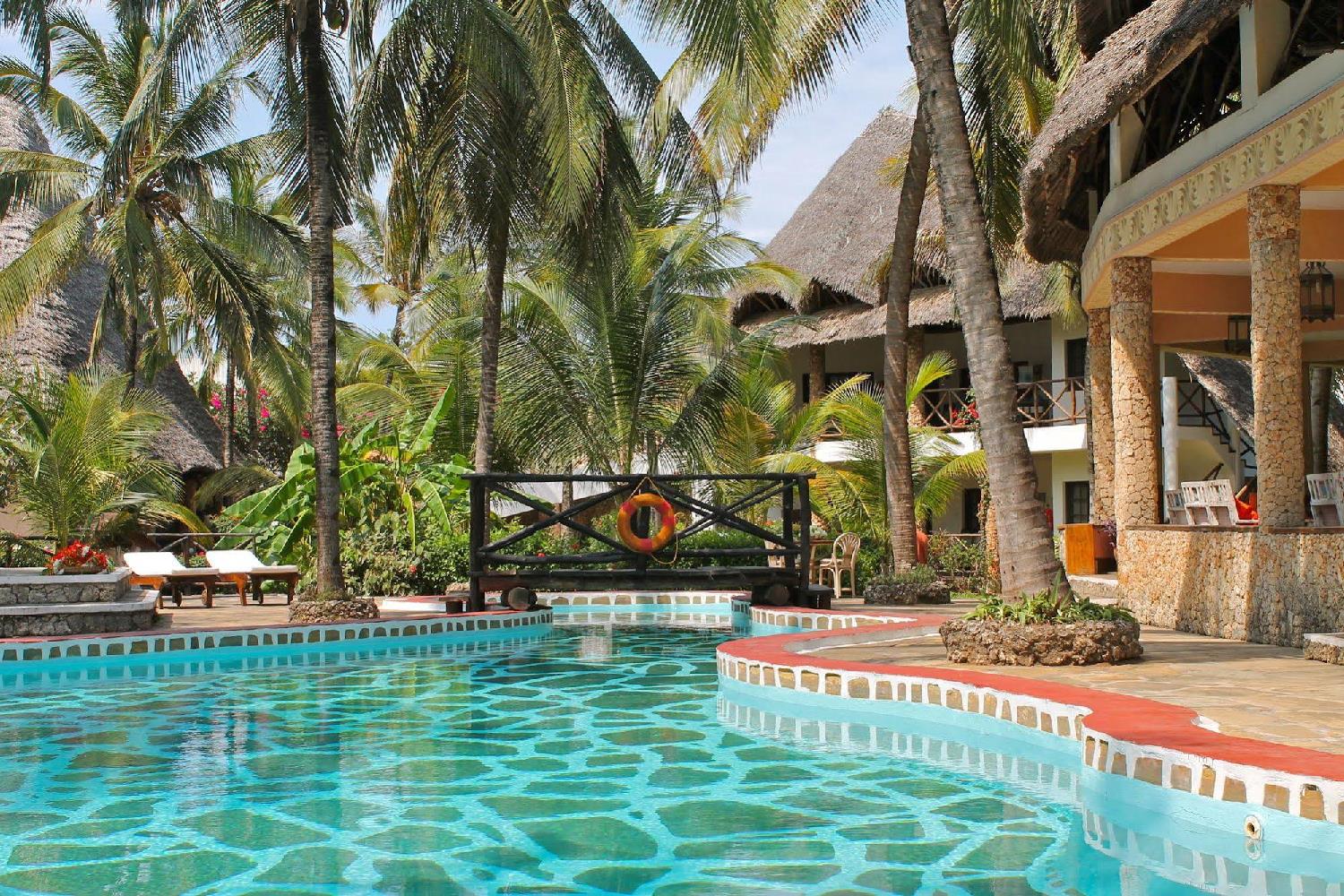 Aquarius Beach Resort 1