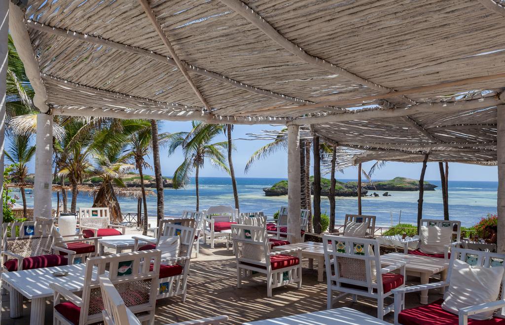Aquarius Beach Resort 33