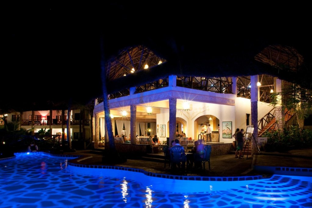 Aquarius Beach Resort 64