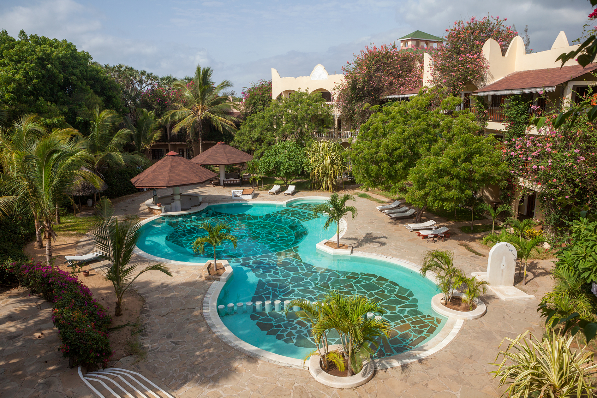 Aquarius Beach Resort 6