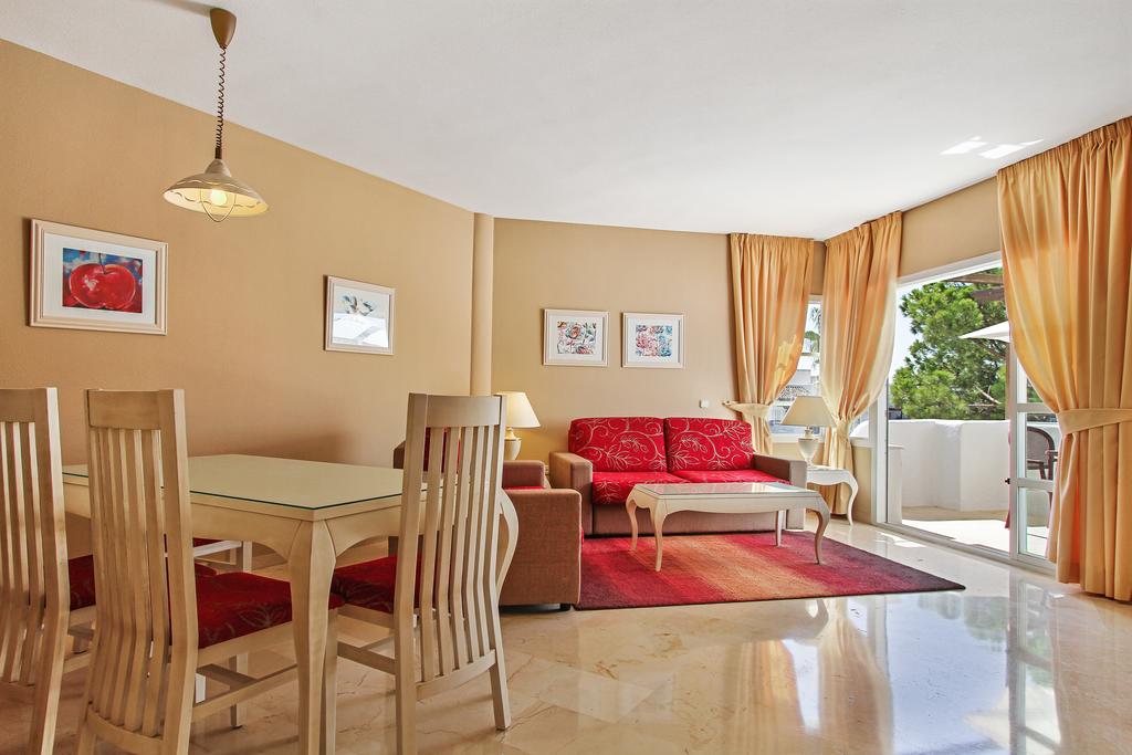 Matchroom Country Club Resort 12