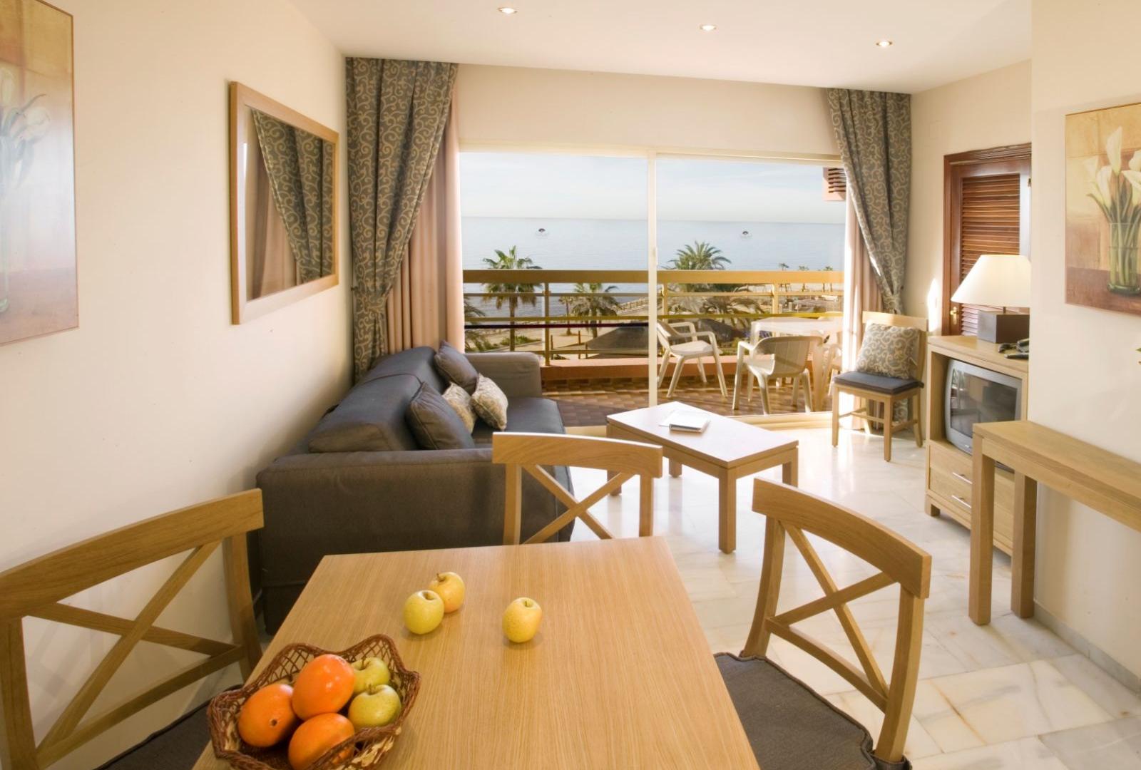 Отель sunset sands 4. Коста дель соль отели. Sunset Beach Club. Sunset Beach Club площадка. Вала Бич отель Испания