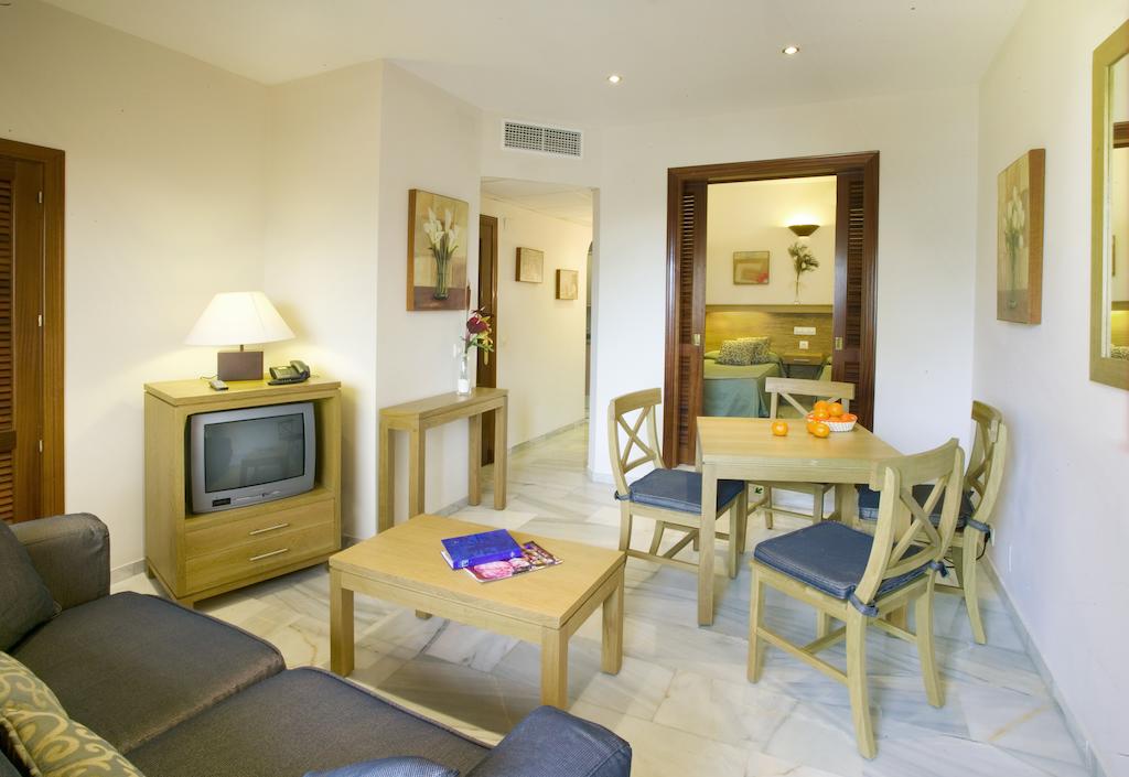 Sunset Beach Club 4 2