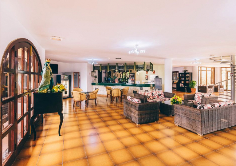Royal Park Albatros Club 25