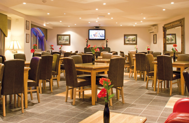 Whitewater Hotel & Leisure Club 19