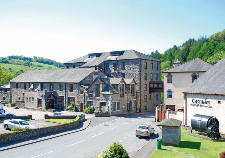 Whitewater Hotel & Leisure Club 3
