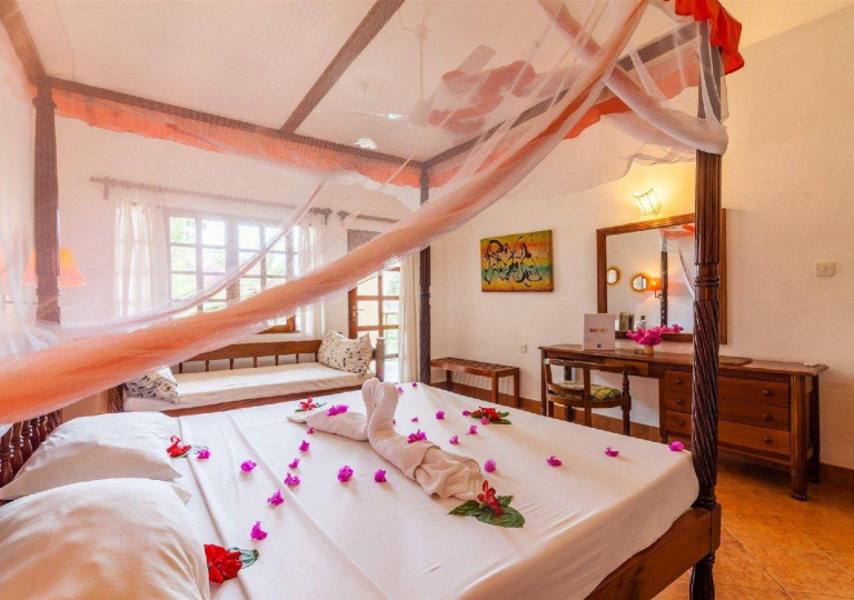 Aquarius Beach Resort