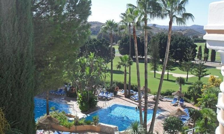 Matchroom Country Club Resort 28