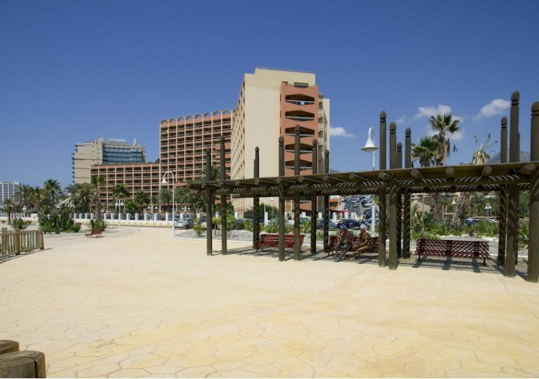 Sunset Beach Club 15