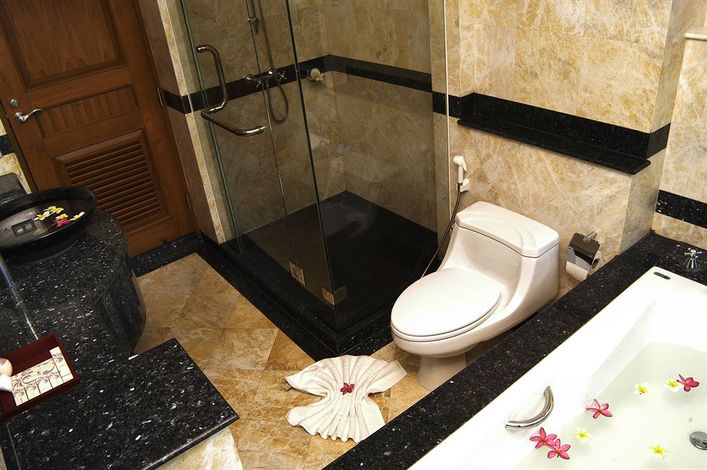 Q Signature Samui Hotel 36
